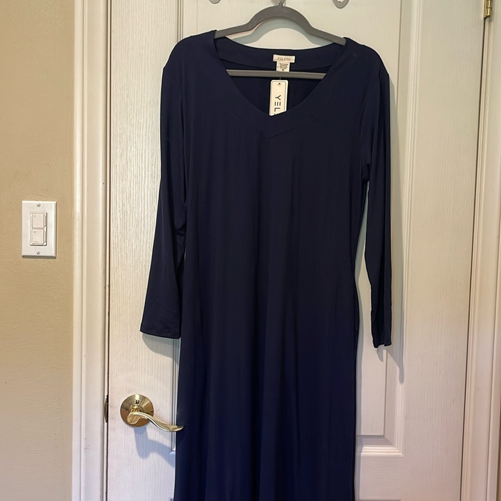 Yelete Navy long sleeve dress in M.